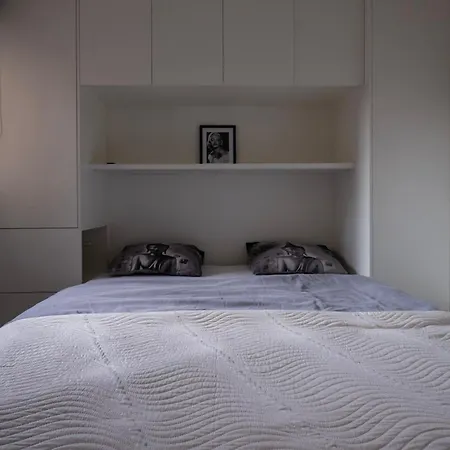 Justine Havenzicht 布兰肯贝赫