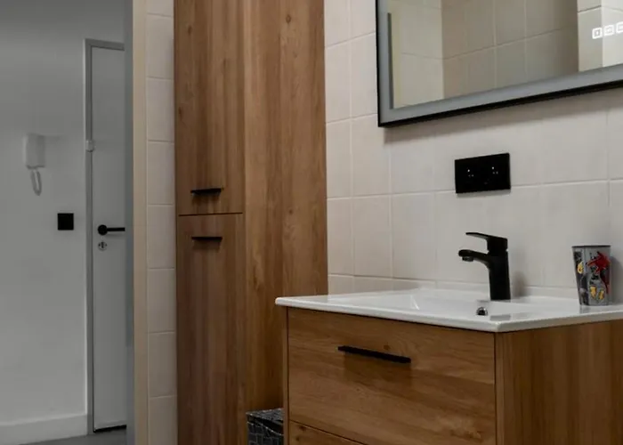 Justine Havenzicht 布兰肯贝赫